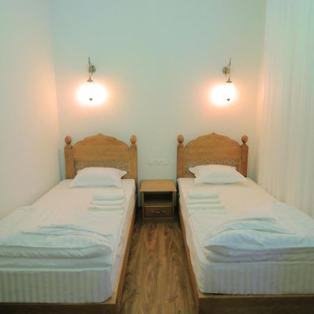 Guesthouse Muqaddam Бухара Екстериор снимка