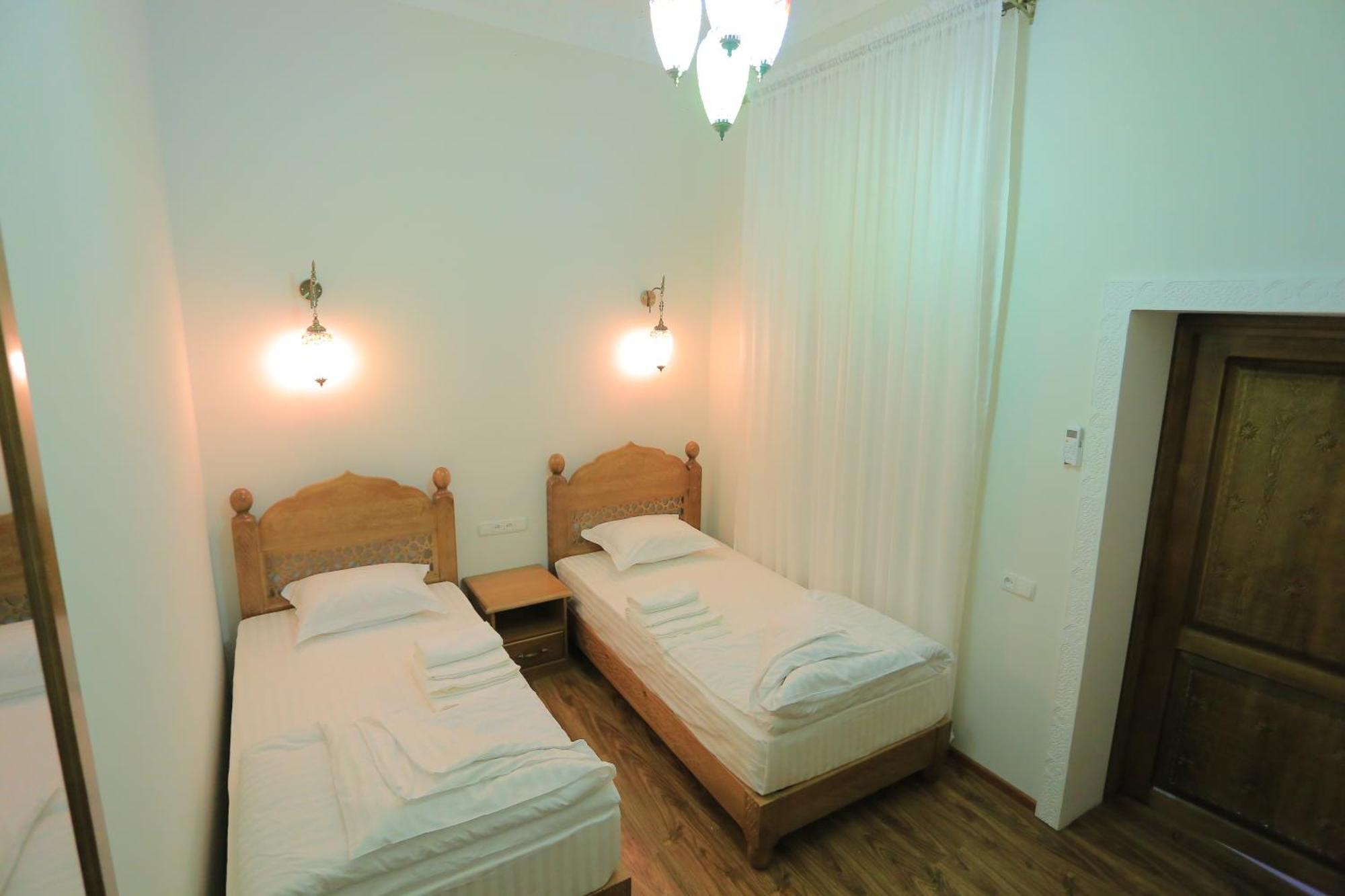 Guesthouse Muqaddam Бухара Екстериор снимка